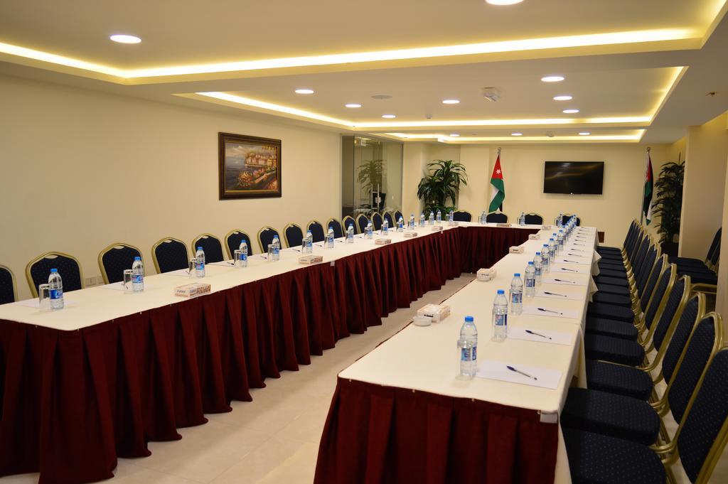 Ream Hotel Amman Exterior photo